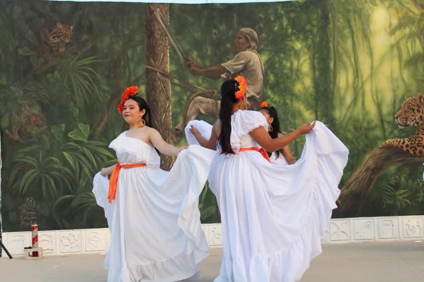 Actividad Cultural Comunitaria: Día Internacional de los Pueblos Indígenas